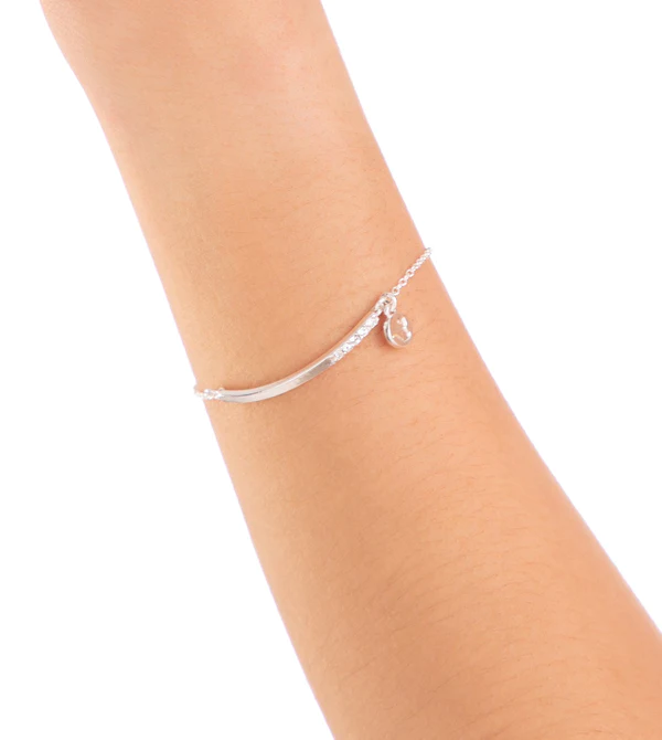 Pulsera con brillantes plateada - Anekke
