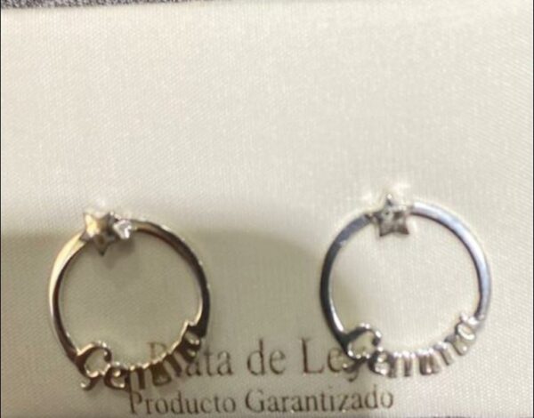 142231379_10222349260654016_1023545951988897333_n Aros estrella personalizados (par)