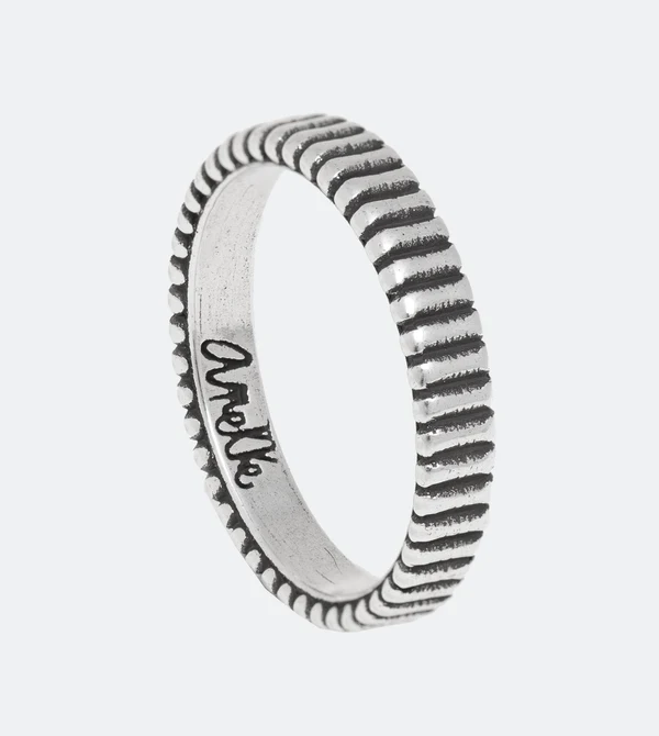 Anillo plateado textura - ANEKKE