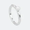 33700-614S_1_10b951f9-5d2c-4ac3-b468-30e95ee9e0c0_600x Anillo plateado con perla Fehu - Anekke