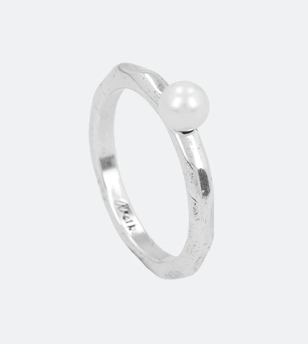 33700-614S_1_10b951f9-5d2c-4ac3-b468-30e95ee9e0c0_600x Anillo plateado con perla Fehu - Anekke