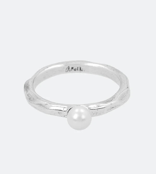 33700-614S_2_dc6676e3-b934-4ca3-94c5-fb21bcbe52bd_600x Anillo plateado con perla Fehu - Anekke