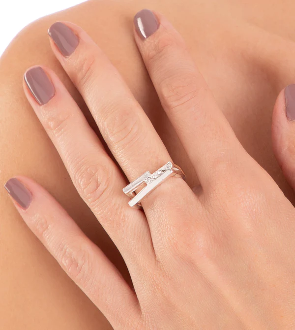 34800-615S_1_df0bf1fc-e4ac-42ec-80ca-a90e6eedcace_600x Anillo con brillantes plateado - Anekke
