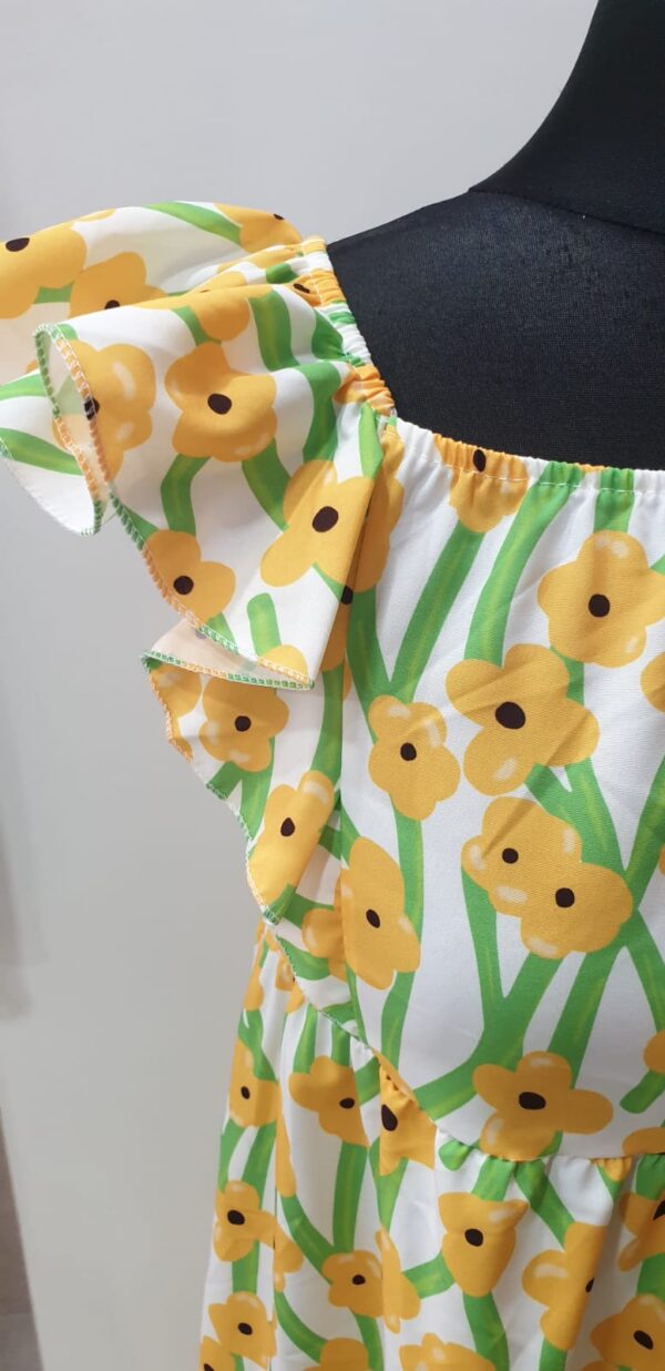 e1fd42b0-9b30-41b8-935a-1d28c244fb62 Vestido Margaritas Amarillo