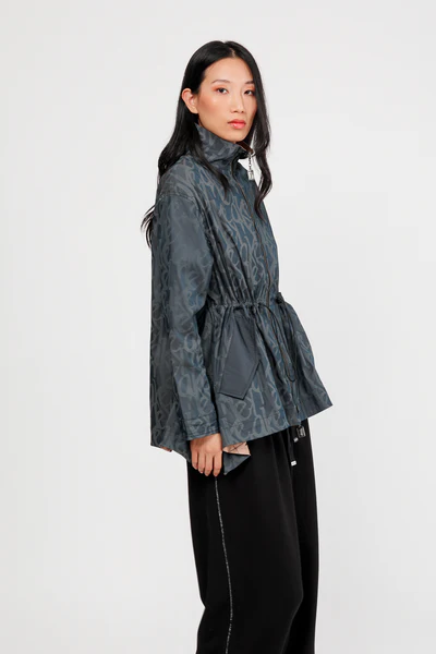 CHAQUETA REVERSIBLE NEGRA Y BEIGE - Anekke