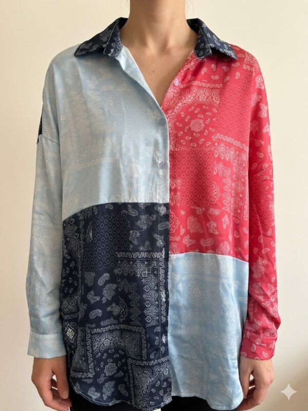 Camisa Oversize Satén "Bandana Mix" – Talla Única