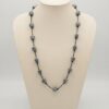 Collar Largo Artesanal de Piedras Cúbicas Grises con Cordón Negro y Nudos